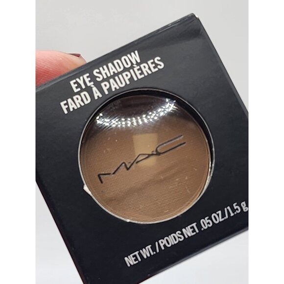 MAC Eye Shadow Omega Matte  Full Size - Picture 2 of 4